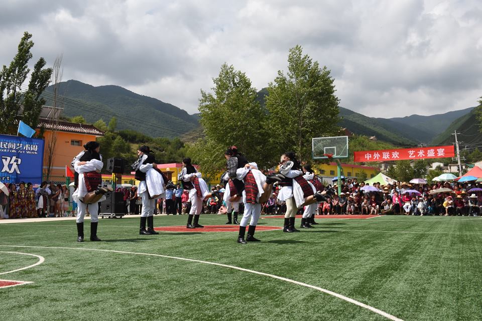 Ansamblul Folcloric Sinca Noua participand la LANZHOU INTERNATIONAL DRUM FESTIVAL OF CHINA